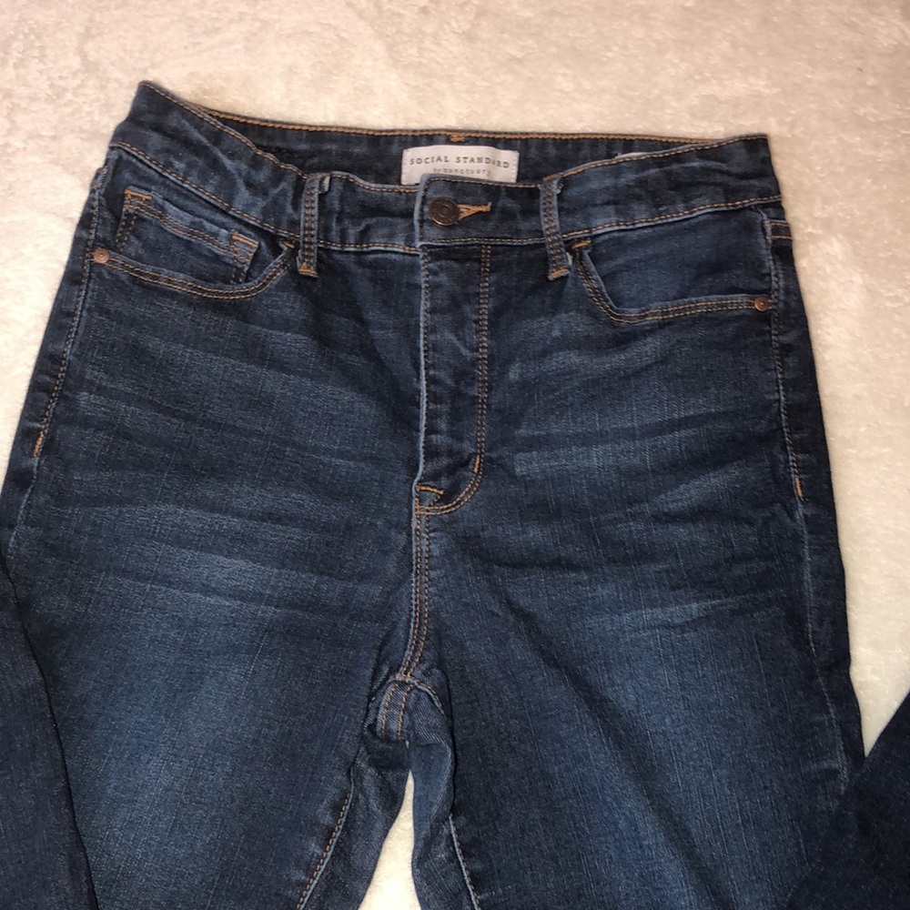 Social Standard High Rise Jeans - Picture 2 of 9